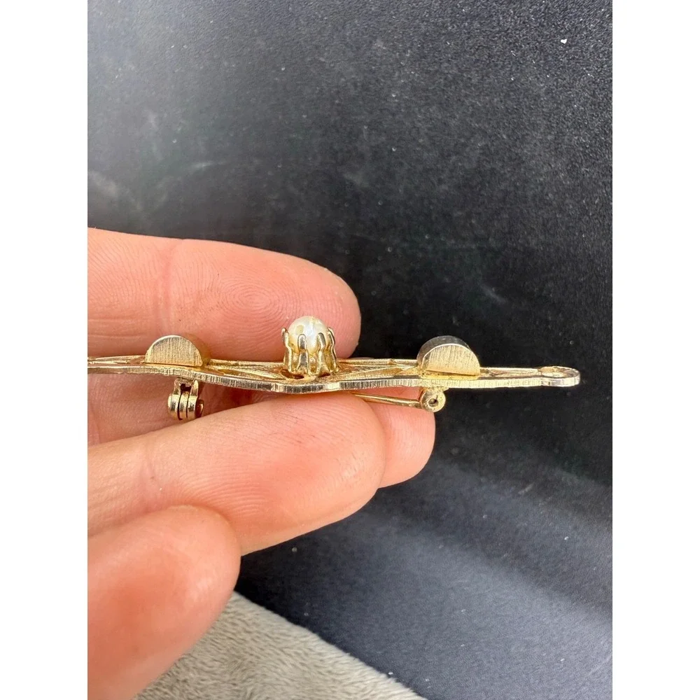 Vintage Brooch Gold Tone Art Deco‎ Revival